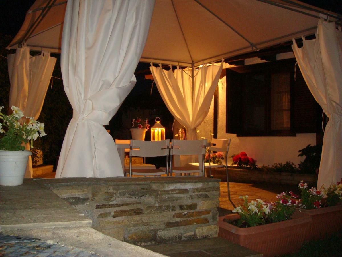 Jenny'S Garden Vourvourou Exterior foto